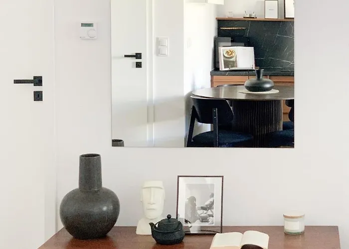 Premium Design I 450 M Zum I Parkplatz I Balkon I Wlan * 다르워보